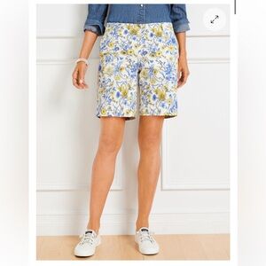 Talbots Relaxed Chino Shorts in Whimsical Garden Size 8  VGUC